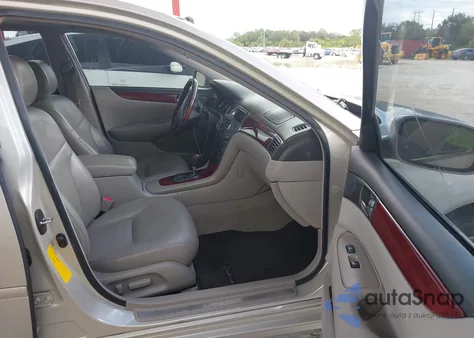 2003 Lexus Es 300 from USA, damaged, VIN JTHBF30G830110139